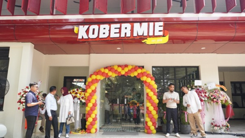 Kober Mie Membara di Tebet! Bagi Anda Pecinta Pedas Wajib Merapat