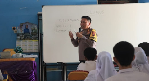 Polisi Gerebek Rumah Masyarakat