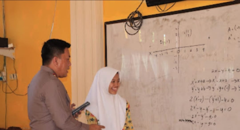 Polisi Gerebek Rumah Masyarakat