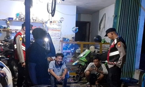 Polsek Sukaraja dan Koramil 0425-03 Air Periukan Gelar Patroli Gabungan untuk Sinergitas TNI-Polri
