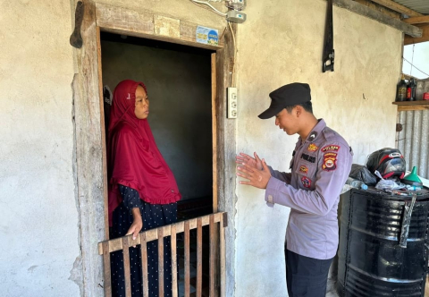 Jaga Kamtibmas di Wilkum, Polres Kaur Sambang to Door 