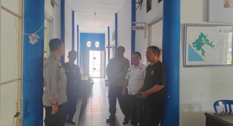 Polsek Ratu Samban Monitoring dan Pemantauan Gudang Penyimpanan Logistik Pemilu 2024 di Kecamatan Ratu Samban