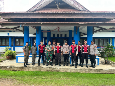 Monitoring dan Pengamanan di PPK, Polres Bengkulu Pastikan Situasi Pleno Pilkada Aman