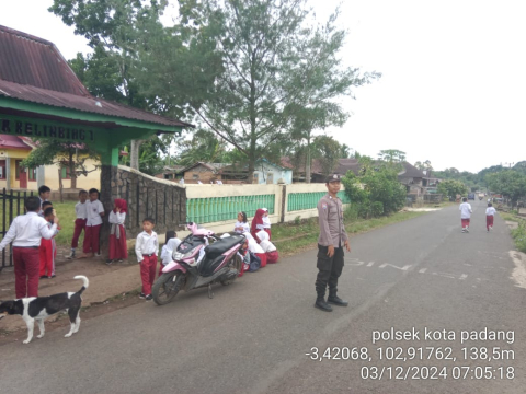 Polsek Kotapadang Gelar Pengaturan Strong Point di Titik Rawan Laka Lantas