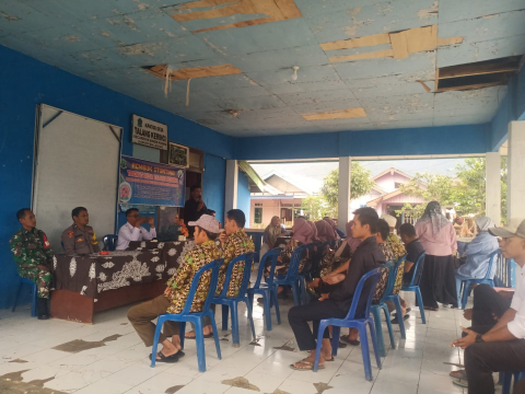 Bhabinkamtibmas Polsek Lebong Selatan Hadiri Sosialisasi dan Pelatihan Penanganan Stunting di Desa Talang Kerinci