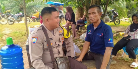 Sampaikan Imbauan Kamtibmas pasca Pilkada dan jelang Nataru, Bhabinkamtibmas sambang Warga