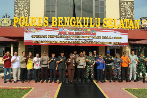 Polres Bengkulu Selatan Gelar Apel Pasukan Operasi Lilin Nala-2024 untuk Amankan Natal dan Tahun Baru