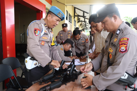 Polres Seluma Gelar Pemeriksaan Senjata Api Dinas, Pastikan Kepatuhan dan Kedisiplinan Personel