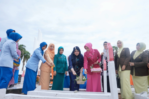 Perempuan Menyapa, Perempuan Berdaya Menuju Indonesia Emas 2045