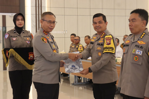 Polda Bengkulu Teken Pakta Integritas dan Penyerahan DIPA T.A 2025