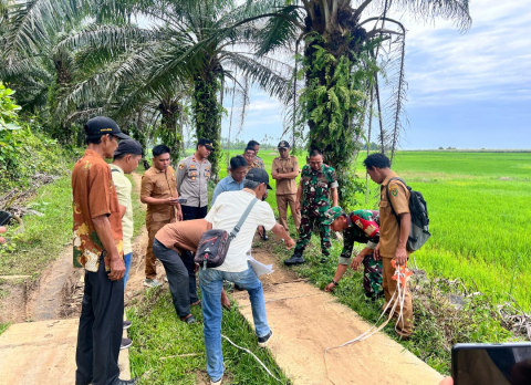 Kapolsek Manna dan Kanit Binmas Polsek Manna Hadiri Sertifikasi Pekerjaan Fisik Tahun 2024 di Desa Ketaping