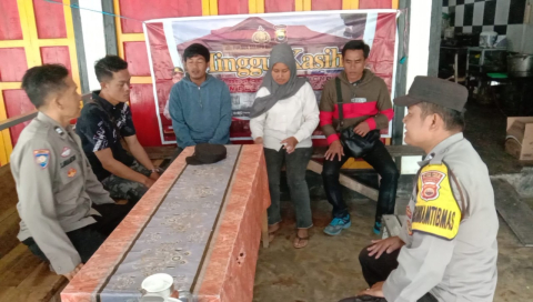 Polsek Selupu Rejang Gelar Kegiatan Minggu Kasih di Desa Karang Jaya