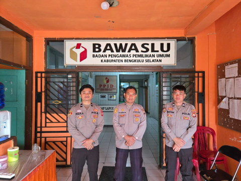 Polres Bengkulu Selatan Perketat Pengamanan Kantor Bawaslu Pasca Pilkada 2024