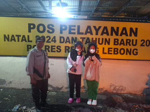 Polsek Sindang Kelingi Kawal Jalur Curup - Lubuk Linggau untuk Keamanan Pengguna Jalan