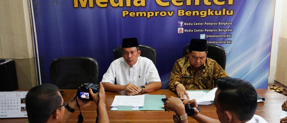 Sikapi anjloknya harga Tandan Buah Segar (TBS) kelapa sawit pemerintah provinsi Bengkulu terapkan regulasi khusus dalam penetapan harga TBS