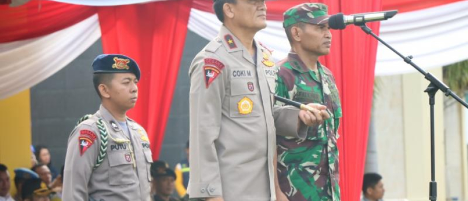 Didampingi Kasrem 041/Gamas, Kapolda Bengkulu Pimpin Apel Gelar Pasukan Operasi Lilin 2018
