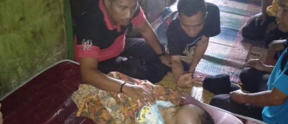 Peduli Kasih, Kapolsek Kaur Utara Kunjungi Warga Sakit Hidrosefalus