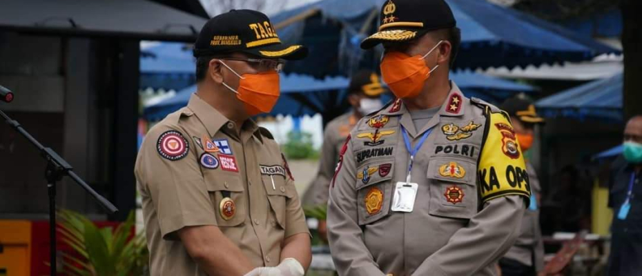 Foto Bersama Kapolda Dan Gubernur Bengkulu