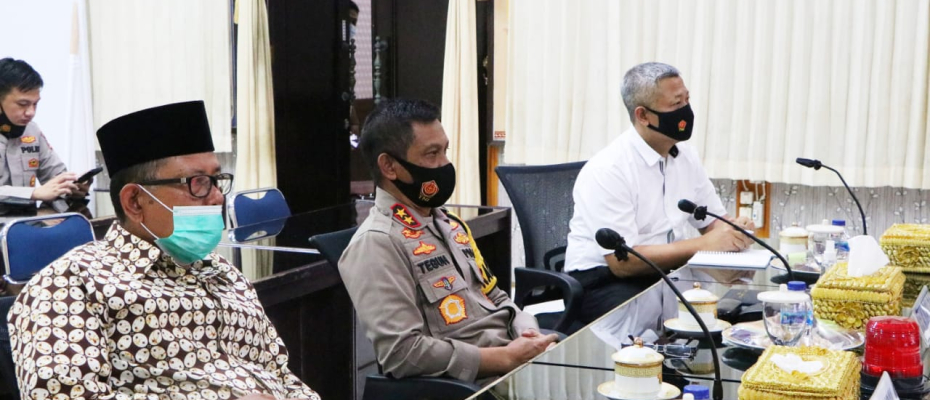 hukum