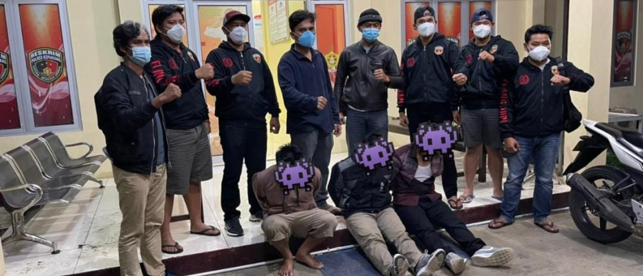 hukum