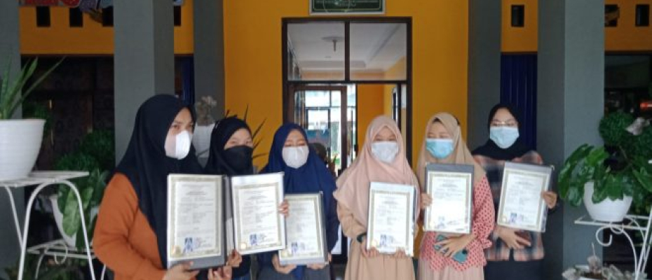 Siswa SMKN 3 Kota Bengkulu saat pengambilan Ijazah