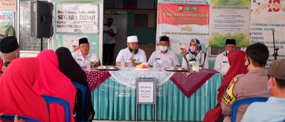 Wali Kota Bengkulu Helmi Hasan saat acara pembinaan ketua RT di kantor lurah Pondok Besi