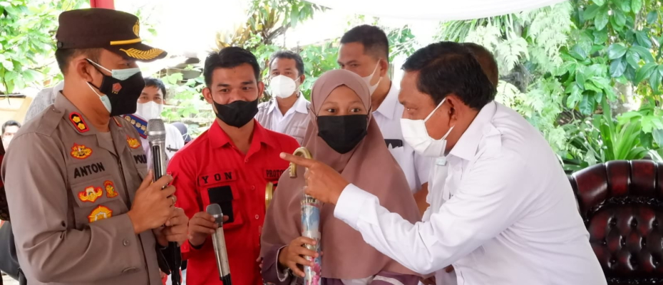 Bupati Mian saat mengunjungi lokasi Gebyar Vaksinasi Covid-19 