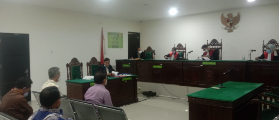 Sidang in absentia dalam perkara pengadaan lahan