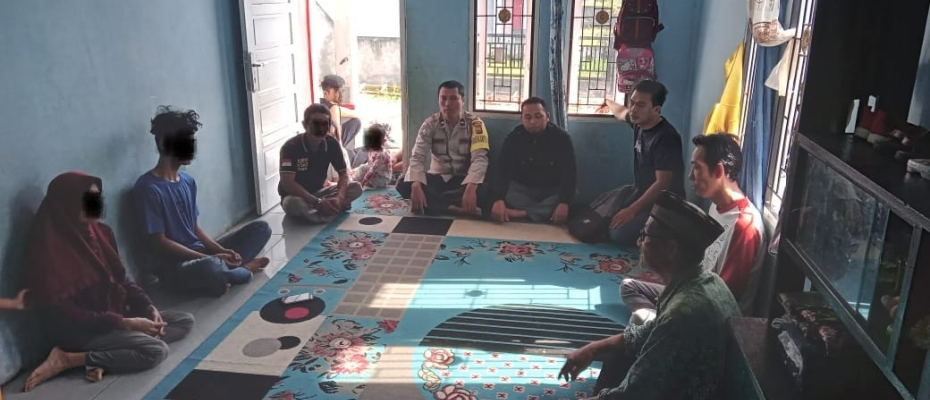 Bersama BMA dan Perangkat Desa, Bhabinkamtibmas Polsek Curup Gelar Mediasi Permasalahan Warga