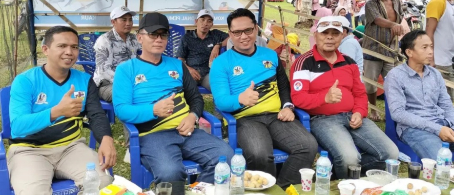 Bupati Kaur Buka Lomba Burung Berkicau KNPI Cup I