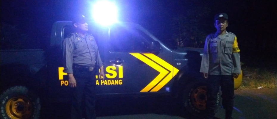 Dini Hari, Polsek Kota Padang Berikan Rasa Aman Dengan Patroli Jalan Lintas