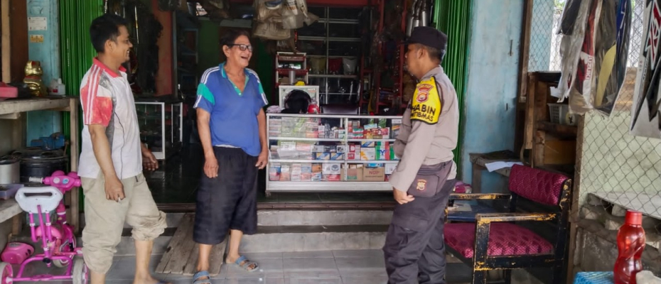 Bhabinkamtibmas Sambangi Bengkel Sampaikan Pesan Kamtibmas 