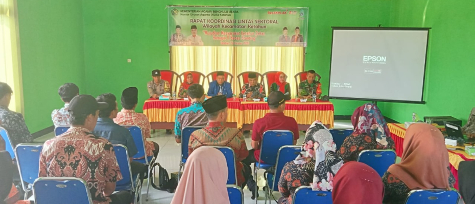 Bhabinkamtibmas Polsek Ketahun Hadiri Rakor Lintas Sektoral Tentang Kesehatan Masyarakat Desa