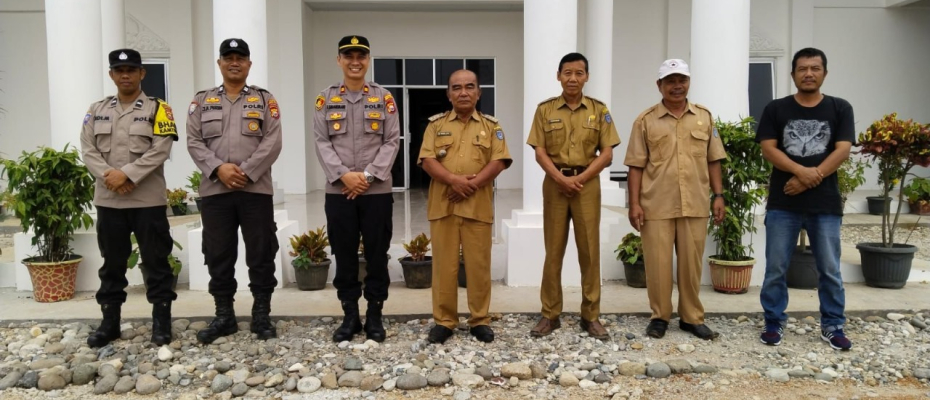 Jalin Silahturahmi, Kapolsek Kunjungi Kantor Camat Ketahun