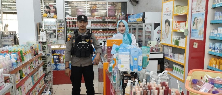 Patroli Polsek Ketahun Sasar Pasar dan Pertokoan Untuk Antisipasi Tindak Kriminal