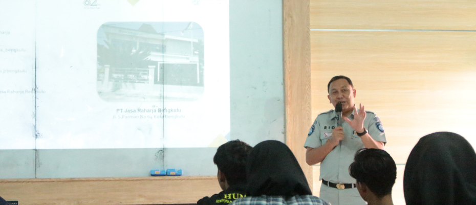 Jasa Raharja Sampaikan Materi Sosialisasi Keselamatan Lalu Lintas pada JR Mengajar Batch III di Manajemen UNIB