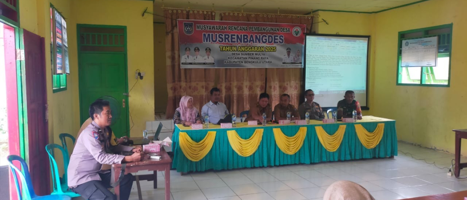 Hadiri Musrenbang Desa, Bhabinkamtibmas Sampaikan Pesan Kamtibmas kepada Warga Desa Sumber Mulya