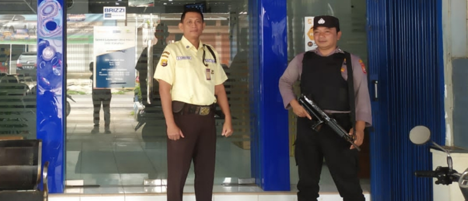 Cegah Gangguan Kamtibmas, Personil Polsek Ketahun PAM Obvit Bank BRI