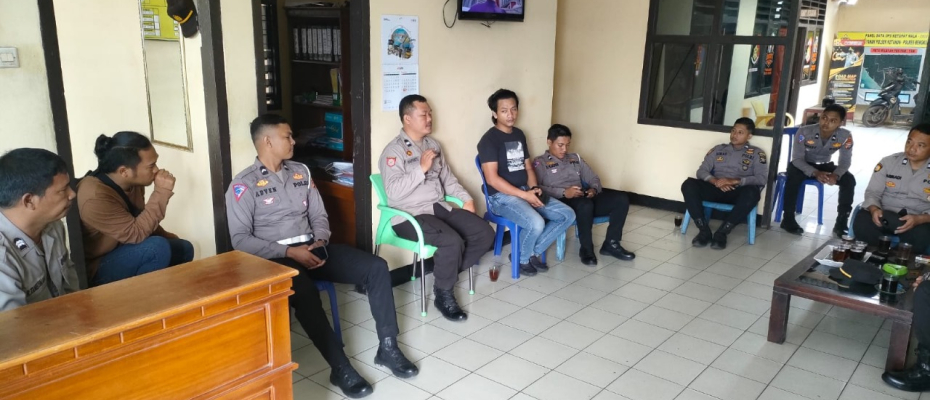 Pimpin Anev Kapolsek Ketahun Freddy Simaremare  Berikan Arahan
