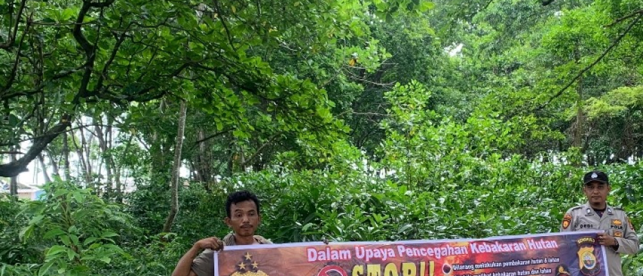 Antisipasi Karhutla Bhabinkamtibmas Polsek Nasal Berikan Imbauan kepada Warganya