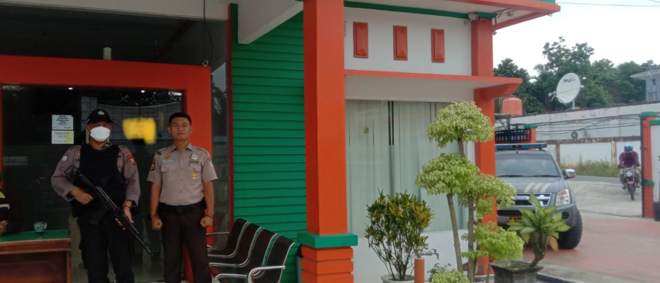 Berikan Rasa Aman dan Nyaman Bertransaksi, Personil Polsek Ketahun Pam Bank BPD