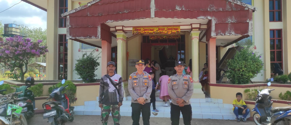 Pastikan Ibadah Natal Berjalan Aman, Polsek Ketahun Lakukan Patroli dan Pengamanan