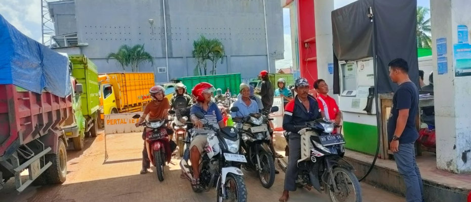 Cek Ketersediaan BBM, Polsek Ketahun Rutin Sambangi SPBU di Wilayahnya