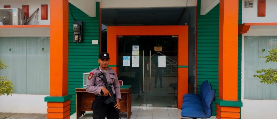 Personel Polsek Ketahun Pengamanan Objek Vital Bank BPD
