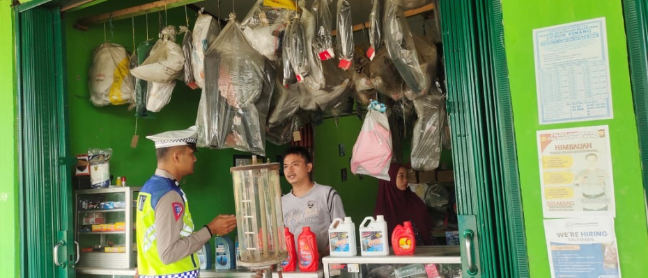 Edukasi Larangan Knalpot yang Tidak Sesuai Spesifikasi Teknis, Sat Lantas Polres Mukomuko Datangi Bengkel Motor