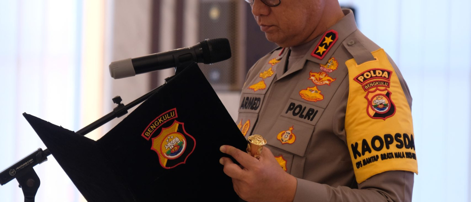 Kapolda Bengkulu Pimpin Upacara Serah Terima Jabatan Kabid TIK Polda Bengkulu