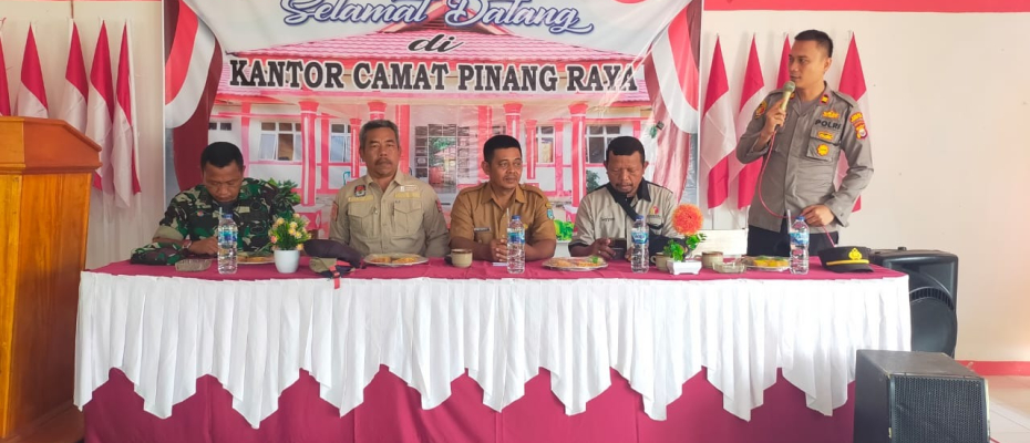 Kapolsek Ketahun Laksanakan Apel Siaga dan Berikan Pembekalan Pada Satlinmas Pinang Raya