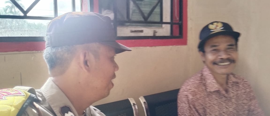 Sambang Masyarakat Upaya Cooling System Bhabinkamtibmas Polsek Ketahun Paska Pemilu 2024