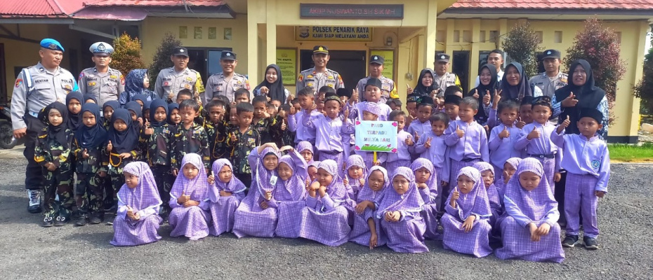 Polisi Sahabat Anak, Poslek Penarik Terima Kunjungan Anak Paud Terpadu Mulya Sari Desa Bumi Mulya