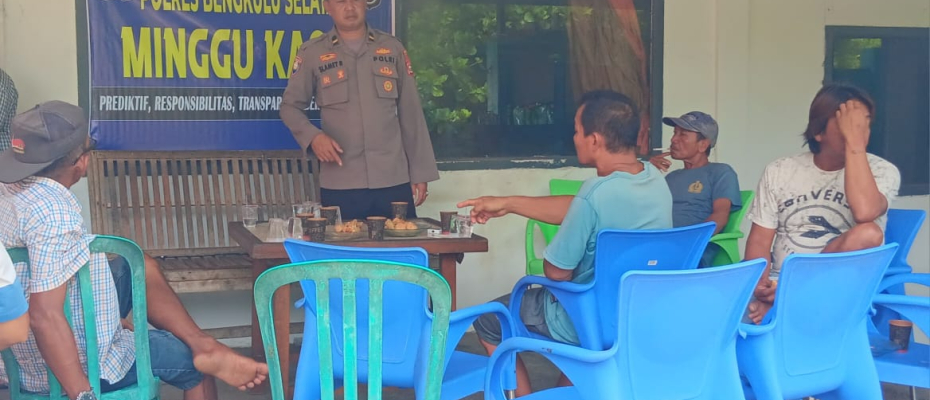 Minggu Kasih, Kapolres bersama Kasat Binmas dan Personelnya  Dengarkan Aspirasi warga Sukarami 
